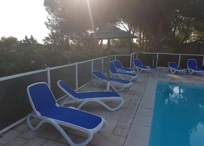 假日公园 赫特鲍尔迪公园公寓酒店 2*